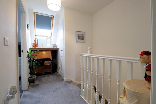 3 bed Town House for sale Image 12