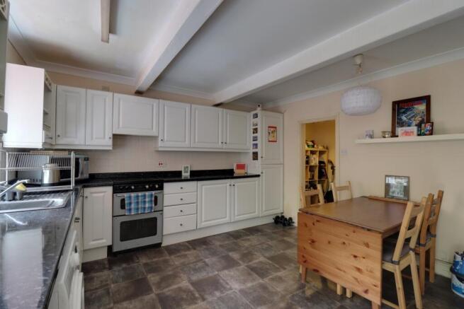 4 bed Terraced for sale Image 6