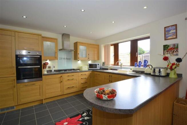 Dining kitchen