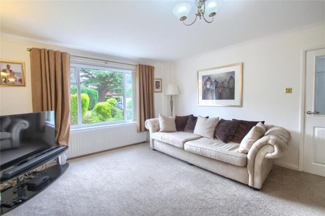4 bed Detached for sale Image 8