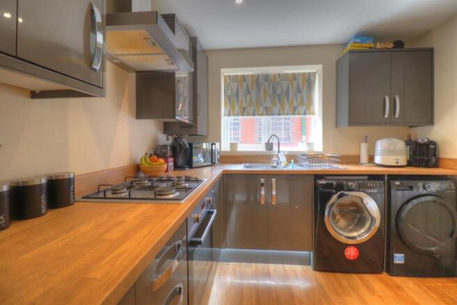 KITCHEN 2