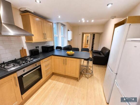 Main property image