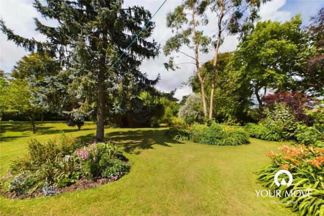 Outside & Gardens