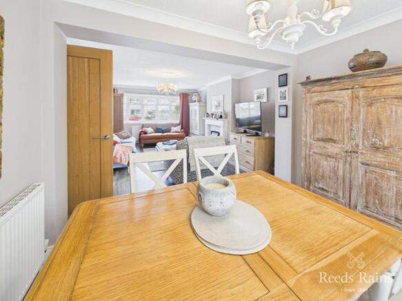 3 bed Semi-Detached for sale Image 6