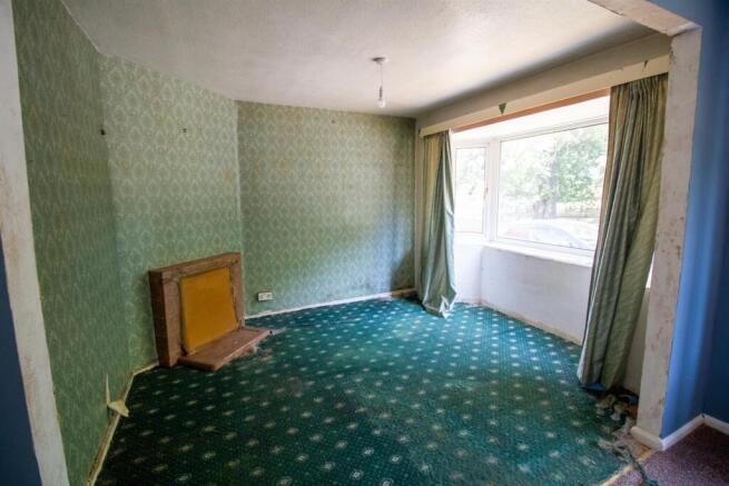 3 bed House for sale Image 4