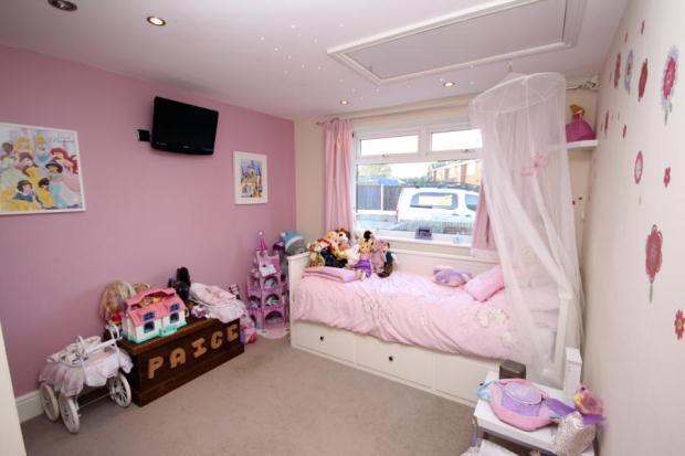 DOUBLE BED 2