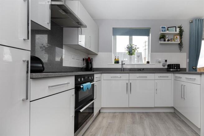 3 bed Detached for sale Image 11