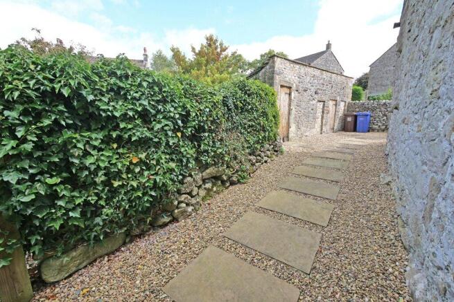 2 bed Terraced for sale Image 11