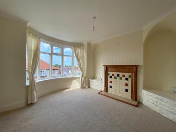 3 bed Semi-Detached to rent Image 3