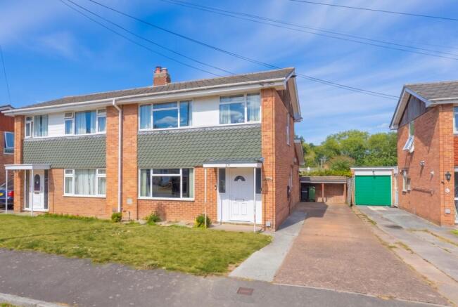 Ewemove Taunton Barrow Drive (1)