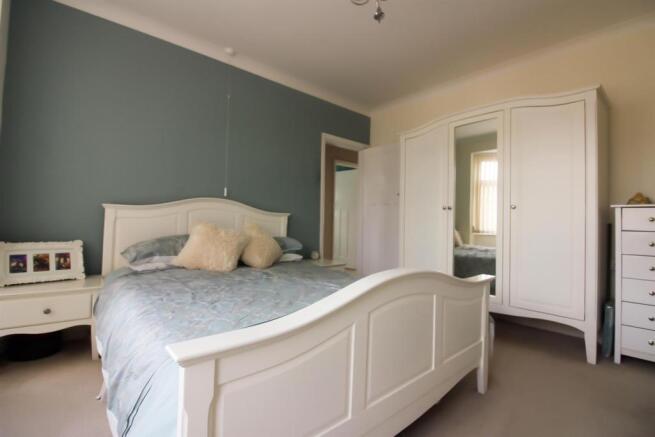 Bedroom 2.JPG