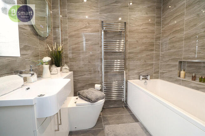 2 bed Semi-Detached for sale Image 12