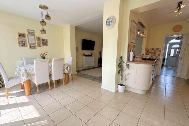 Semi Open Plan Kitchen/Family/Dining ...