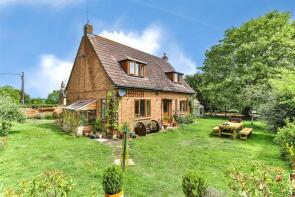 Park Cottage, Three Bridges Road, Long Buckby, Long Buckby Wharf NN6 7PP