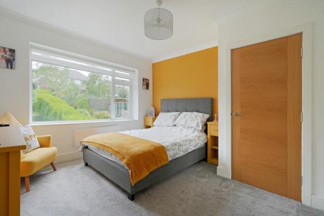 4 bed Semi-Detached for sale Image 10