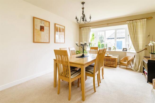 DINING ROOM IMAGE THREE