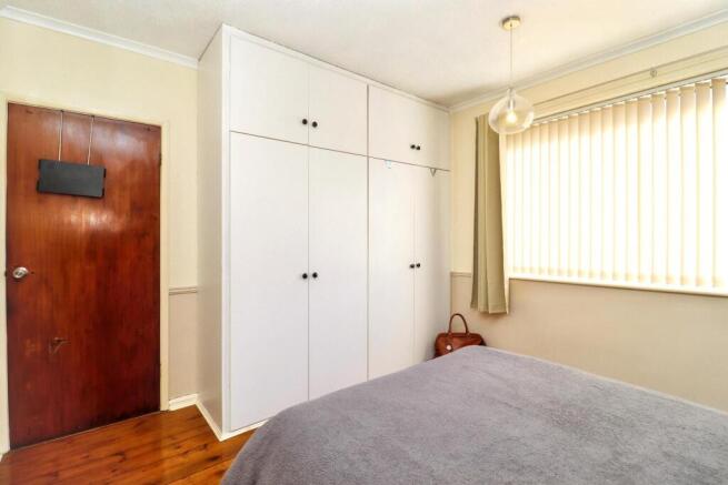 4 bed Semi-Detached for sale Image 12