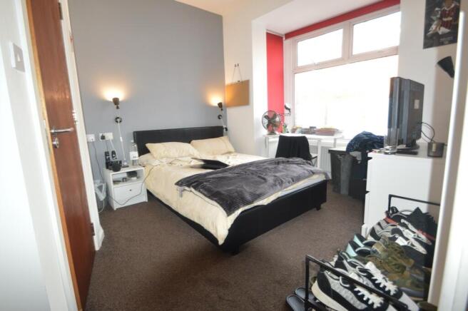 5 bed Terraced to rent Image 6