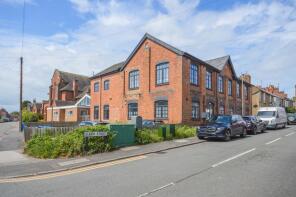 Flat 6, 60, Queen Street, Kettering NN14 2FP
