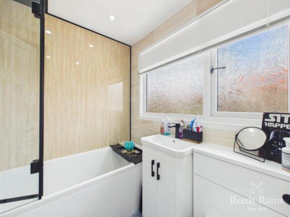 3 bed End of Terrace for sale Image 4