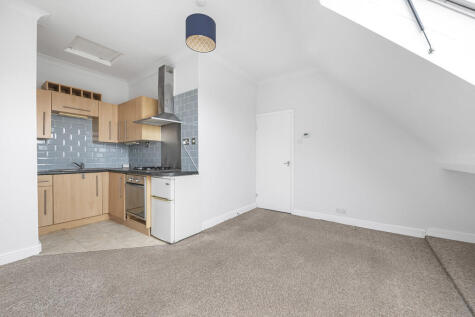 St Augustine Avenue , South Croydon