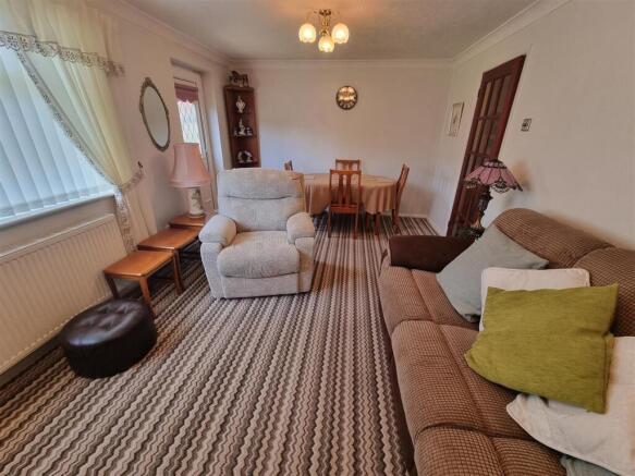 Lounge 2