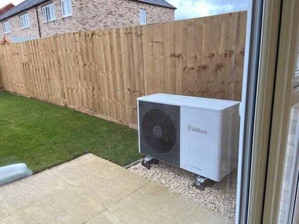 Air source heat pump