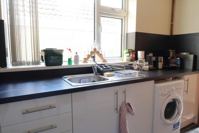 Kitchen aspect 2