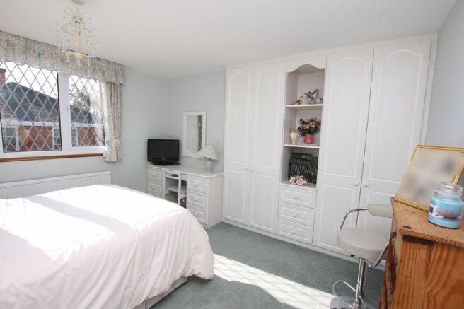 Bed 3 photo 2