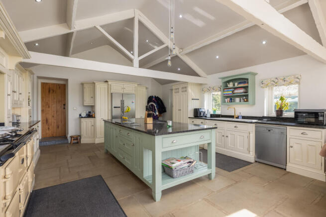 5 bed Farm House for sale Image 10