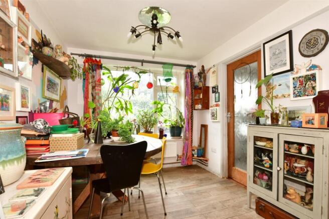 Lounge/ Diner