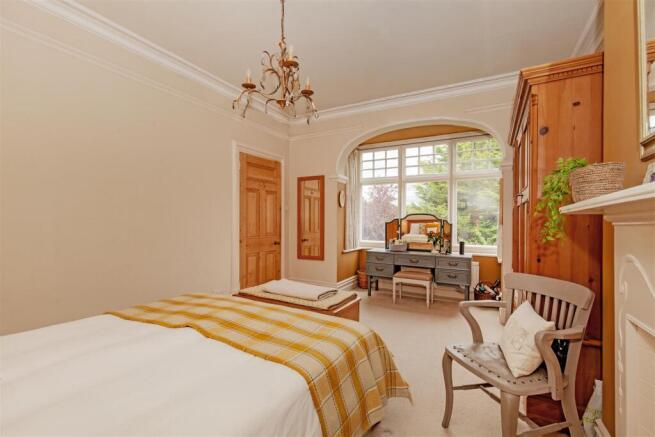 Bedroom 2-2.jpg