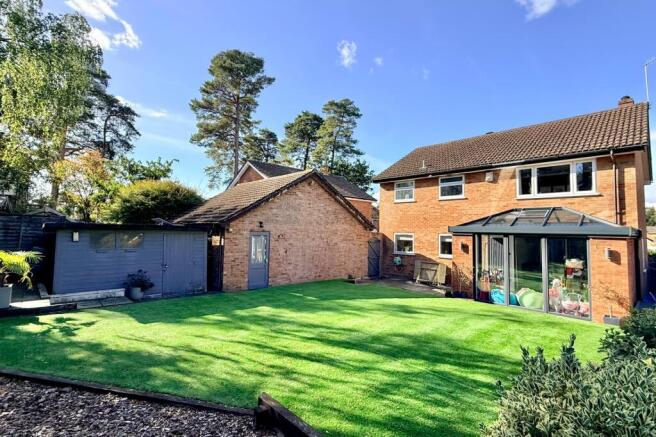 4/5 Bedroom Family Home St Ives