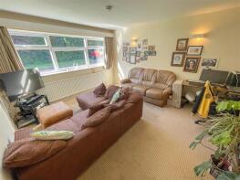 Flat 2, Elmfield Gardens, Elmfield Avenue, Leicester LE2 1RD