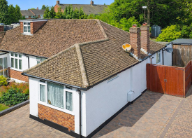 30, Adeyfield Gardens, Hemel Hempstead HP2 5JX