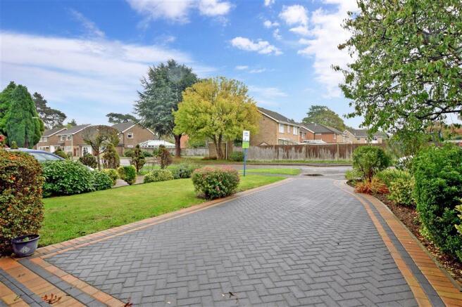 Driveway/Parking