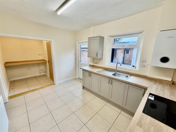 kitchen1.JPG