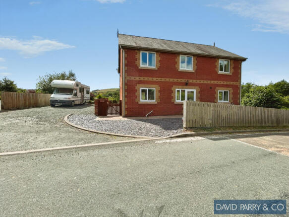 Detached 4-Bedroom Modern House