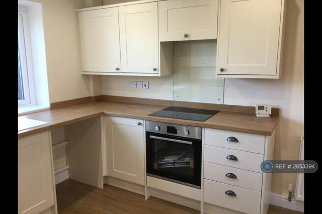 Kitchen Cooker With Hood