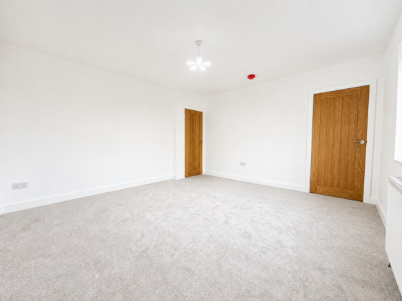 3 bed Semi-Detached for sale Image 7