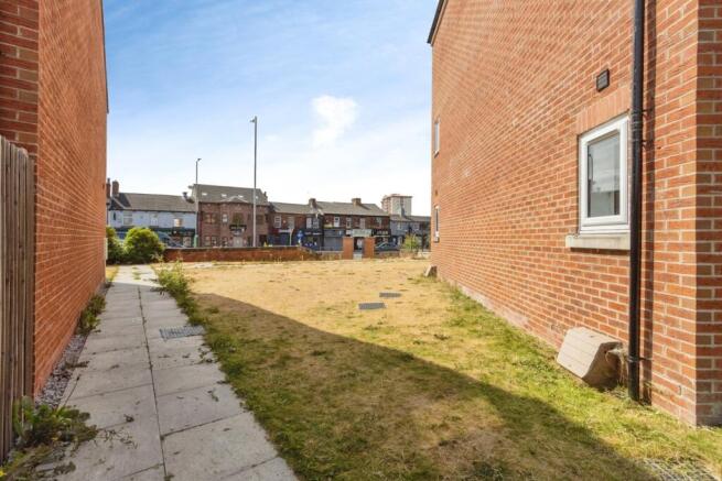 2 bed Semi-Detached for sale Image 4