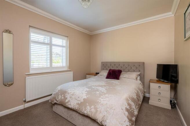 3 bed Detached Bungalow for sale Image 12
