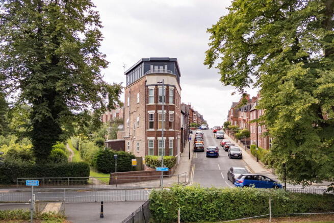 1 bed Flat for sale Image 6