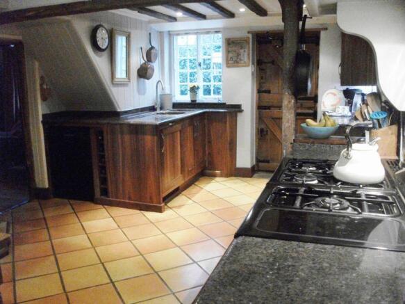 Photo 10