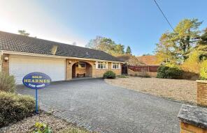 Querdelion, Horton Road, Ringwood BH24 2EJ
