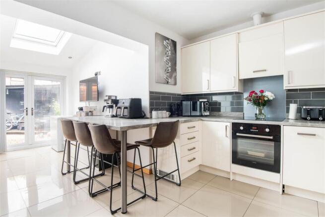 Kitchen / Dining
