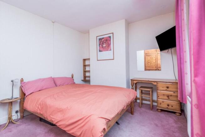 2 bed Semi-Detached for sale Image 10