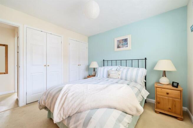 10 Mansell Close (17).jpg