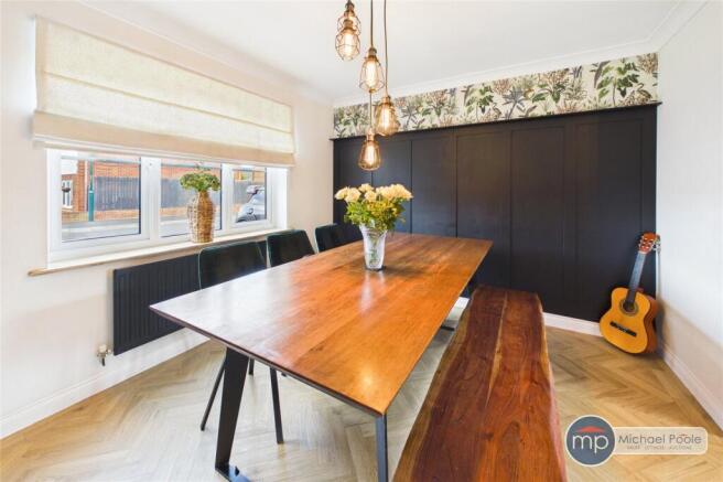 4 bed Detached for sale Image 7