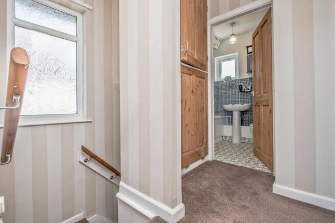 3 bed Semi-Detached for sale Image 6